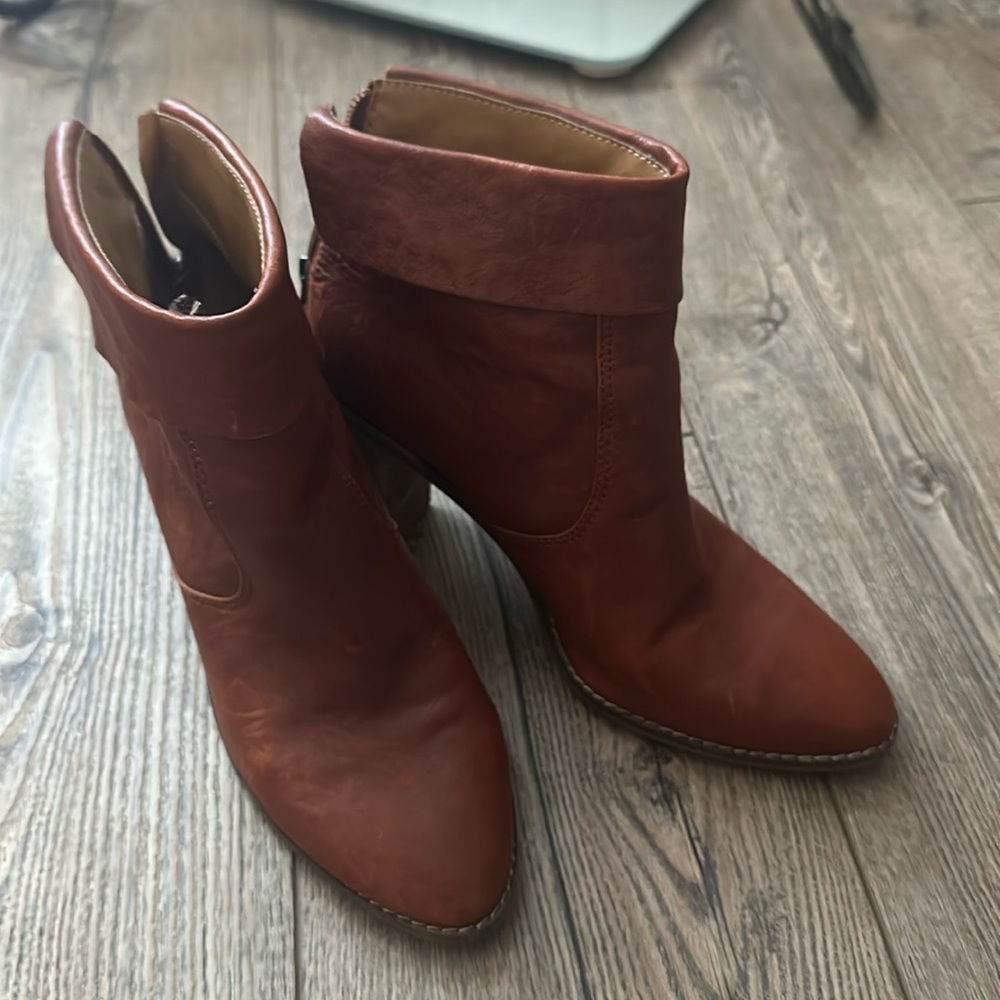 Lucky Brand brown booties